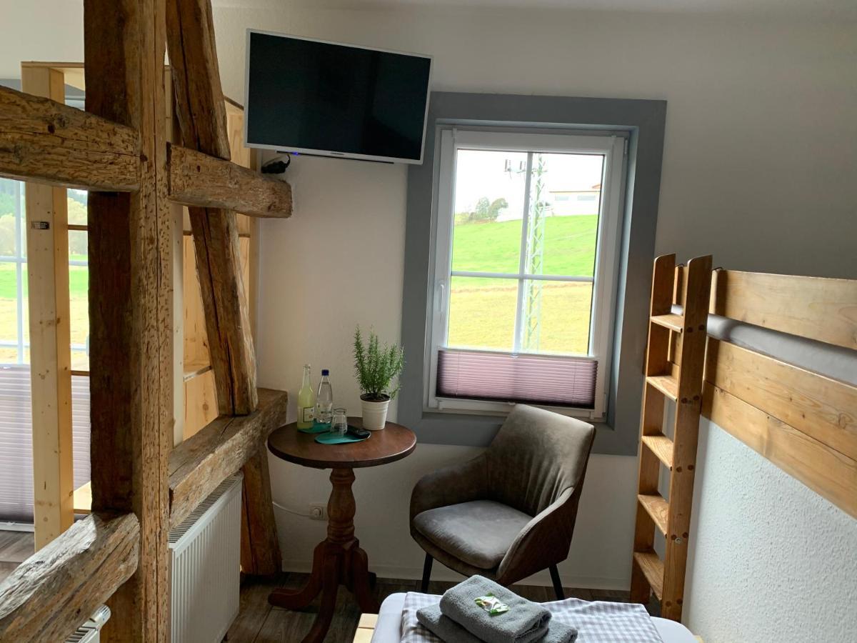 Landgasthof Wetteraperle Raila Esterno foto